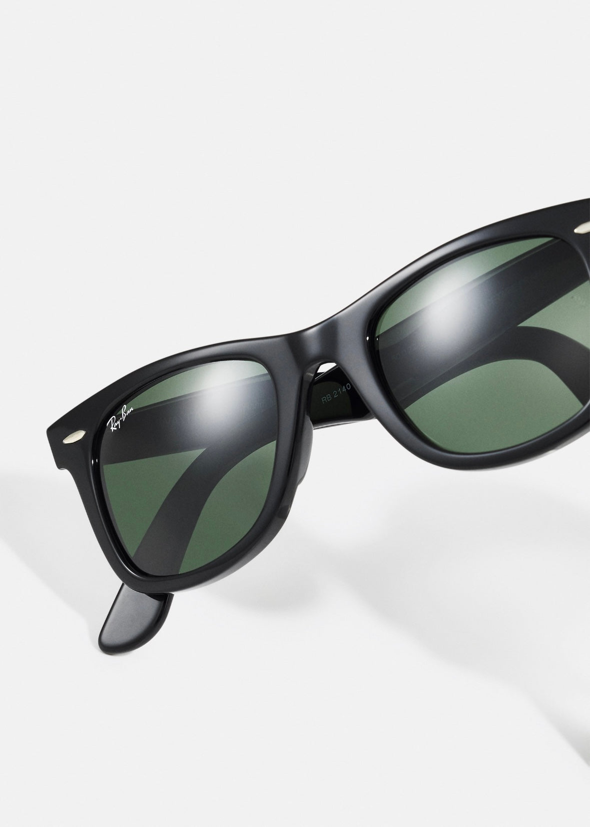 Ray-Ban WAYFARER